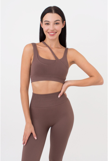 Бесшовный топ с асимметричными бретелями TOP RIB CO GIULIA x Lichi by Lichi (chocolate), коричневый Бесшовный топ с асимметричными бретелями TOP RIB CO GIULIA x Lichi by Lichi (chocolate), коричневый