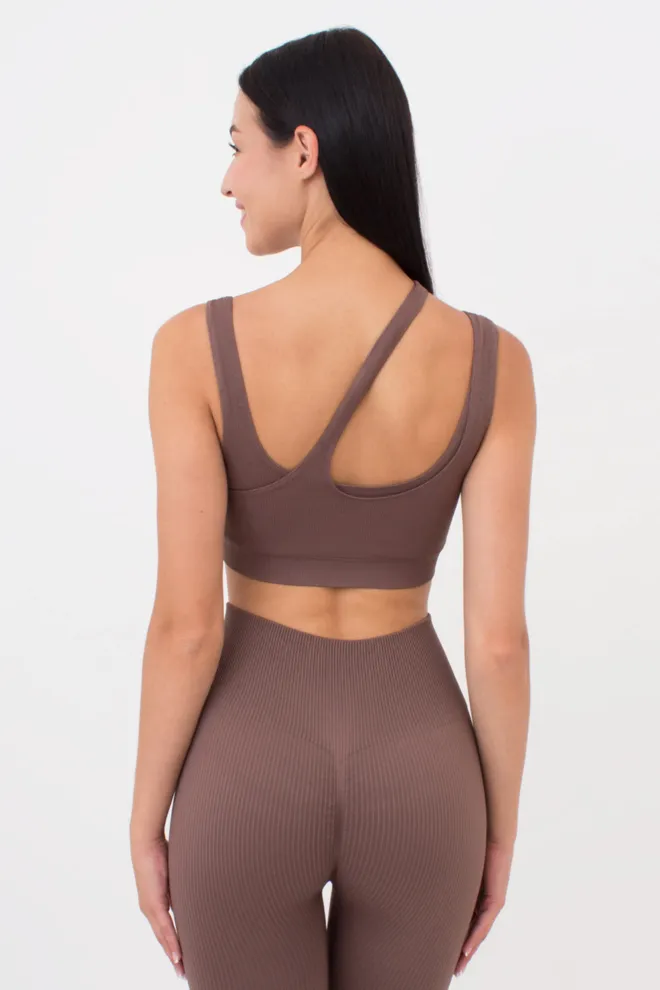 Безшовний топ з асиметричними бретелями TOP RIB CO GIULIA x Lichi by Lichi (chocolate), коричневий