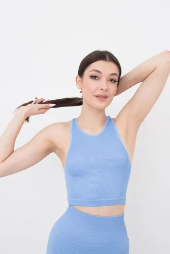 Безшовний топ в рубчик на широких бретелях Halter top rib Giulia (lacecap hydrangea), блакитний Безшовний топ в рубчик на широких бретелях Halter top rib Giulia (lacecap hydrangea), блакитний