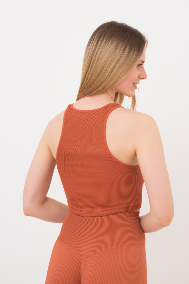 Бесшовный топ в рубчик на широких бретелях Halter top rib Giulia (burnt sienna), оранжевый