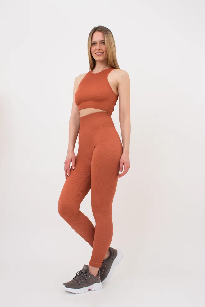 Безшовний топ в рубчик на широких бретелях Halter top rib Giulia (burnt sienna), помаранчевий