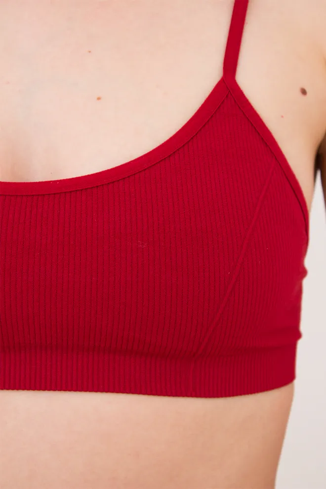 Бесшовный топ в рубчик на тонких бретелях CAMI TOP RIB Giulia (winery), бордовый