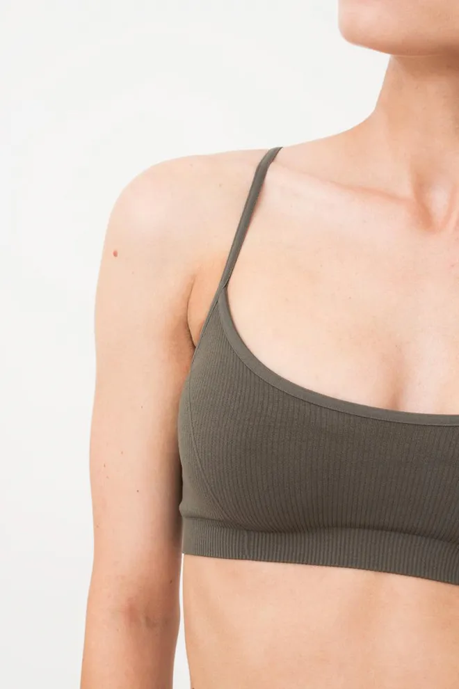 Безшовний топ в рубчик на тонких бретелях CAMI TOP RIB Giulia (khaki), зелений