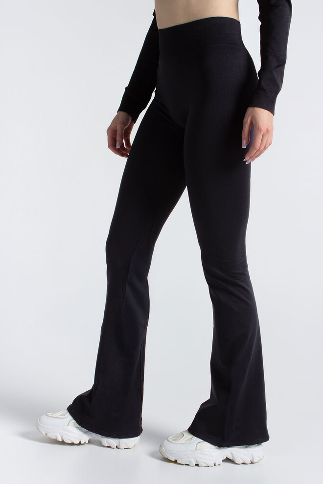 Бесшовные леггинсы клеш LEGGINGS FLARED Giulia (black), черный