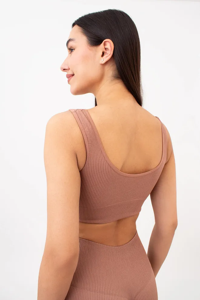 Безшовний топ в рубчик на широких бретелях TOP RIB Giulia (mokko), коричневий