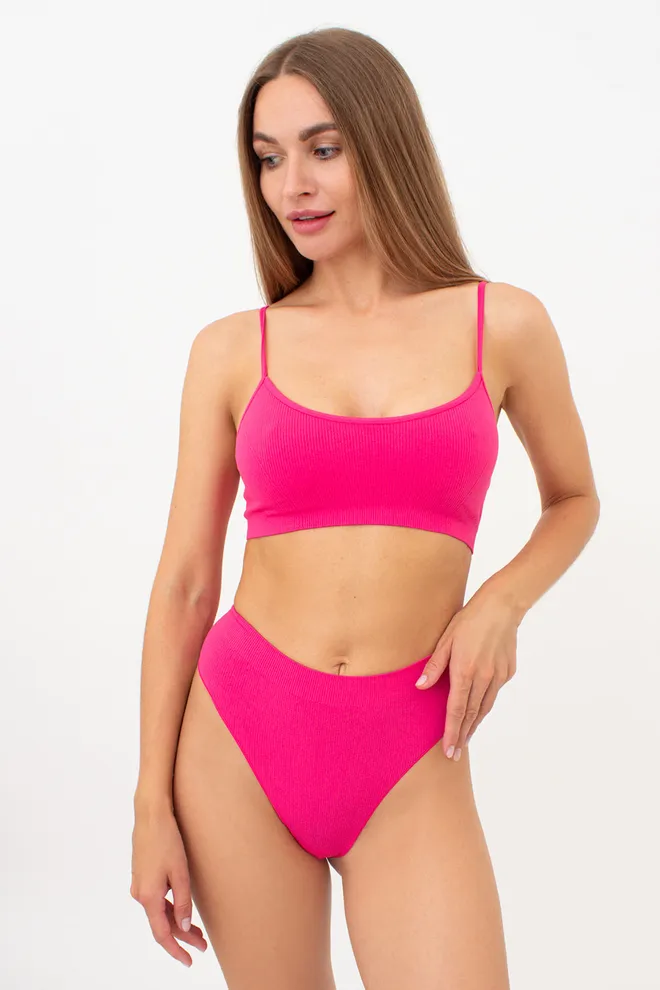 Безшовний топ в рубчик на тонких бретелях CAMI TOP RIB Giulia (bright pink), рожевий