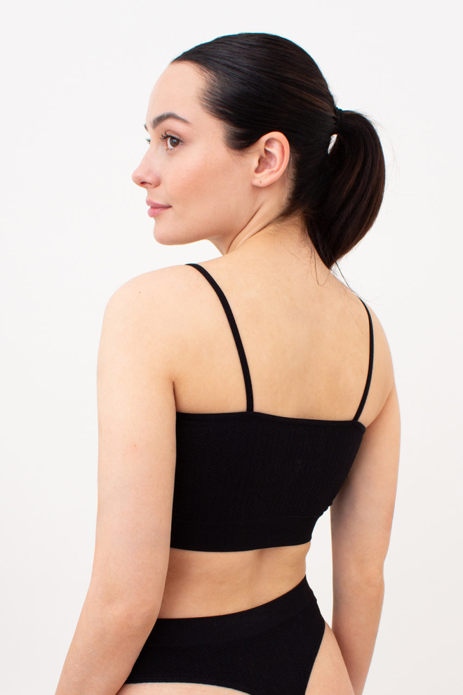 Бесшовный топ с фактурным узором косичка CAMI TOP BRAID Giulia (black), черный