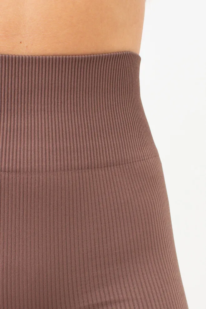 Жіночі безшовні шорти в рубчик з пуш-ап ефектом SHORTS RIB SHAPE Giulia (deep taupe), коричневий