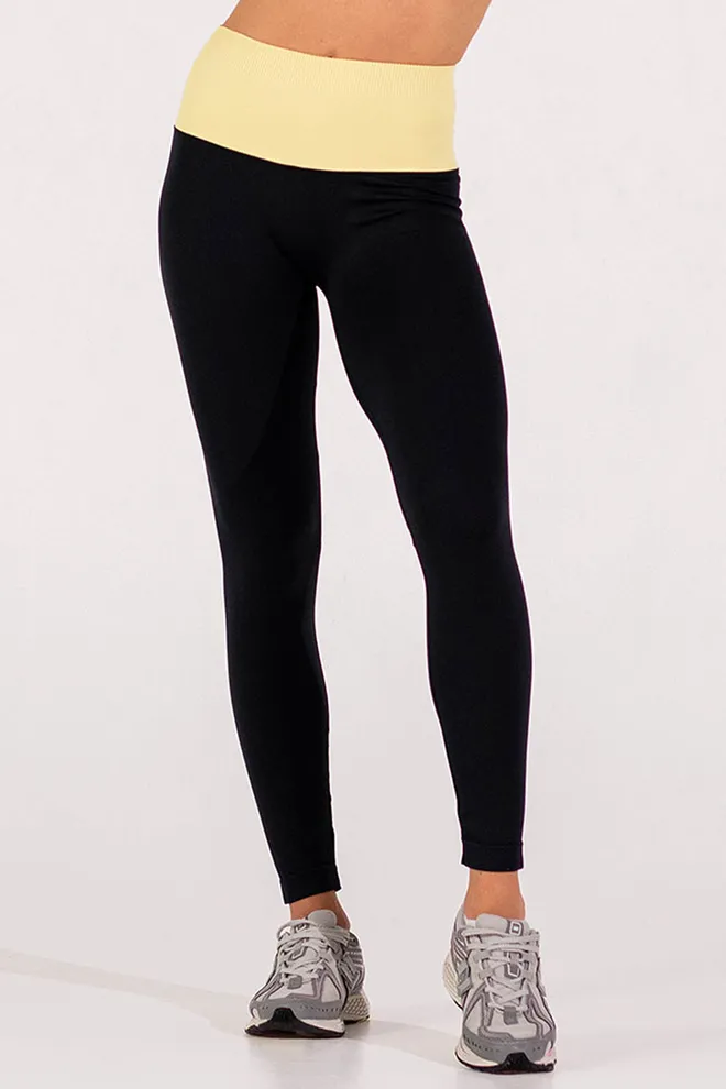 Леггинсы с push-up эффектом FLEXING LEGGINGS GLAM Flexit (black/lemon grass), черный/желтый