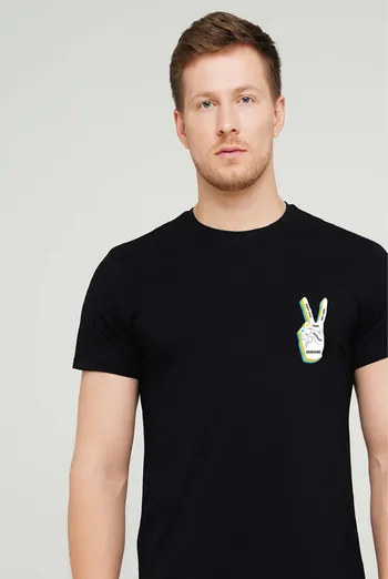 Футболка мужская с надписью "Ukraine" T-SHIRT MEN UNIQUE PRINT 4601/010 black M00020, черный Футболка мужская с надписью "Ukraine" T-SHIRT MEN UNIQUE PRINT 4601/010 black M00020, черный