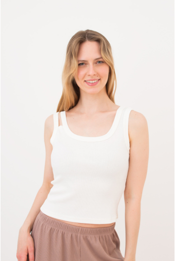 Жіноча майка з розрізом на бретелі в рубчик RIB 3816/010 Giulia milk (білий) Жіноча майка з розрізом на бретелі в рубчик RIB 3816/010 Giulia milk (білий)