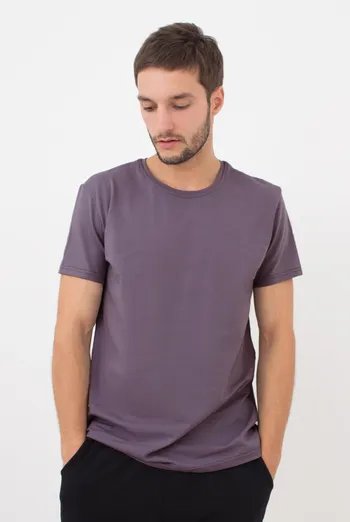 Футболка мужская T-SHIRT CLASSIC MEN 4601/010 Giulia (muted mauve), фиолетовый Футболка мужская T-SHIRT CLASSIC MEN 4601/010 Giulia (muted mauve), фиолетовый