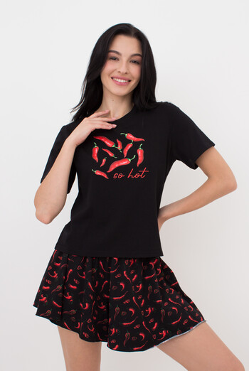 Жіночий комплект футболка та шорти BUNTARKA PRINT 6125/010 Giulia (black/black/peppers), чорний Жіночий комплект футболка та шорти BUNTARKA PRINT 6125/010 Giulia (black/black/peppers), чорний