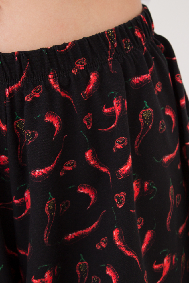 Жіночий комплект футболка та шорти BUNTARKA PRINT 6125/010 Giulia (black/black/peppers), чорний