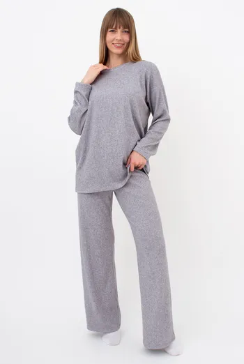Комплект свободного кроя WARMLY TOUCH 5809/150 Giulia (light grey melange), серый Комплект свободного кроя WARMLY TOUCH 5809/150 Giulia (light grey melange), серый