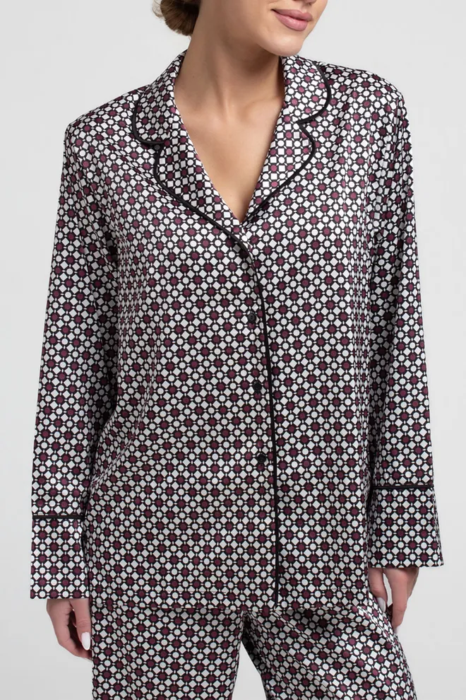 Шелковая пижама NOIRE 5507/050 Giulia (white/crushed berry rhomb), белый/бордовый