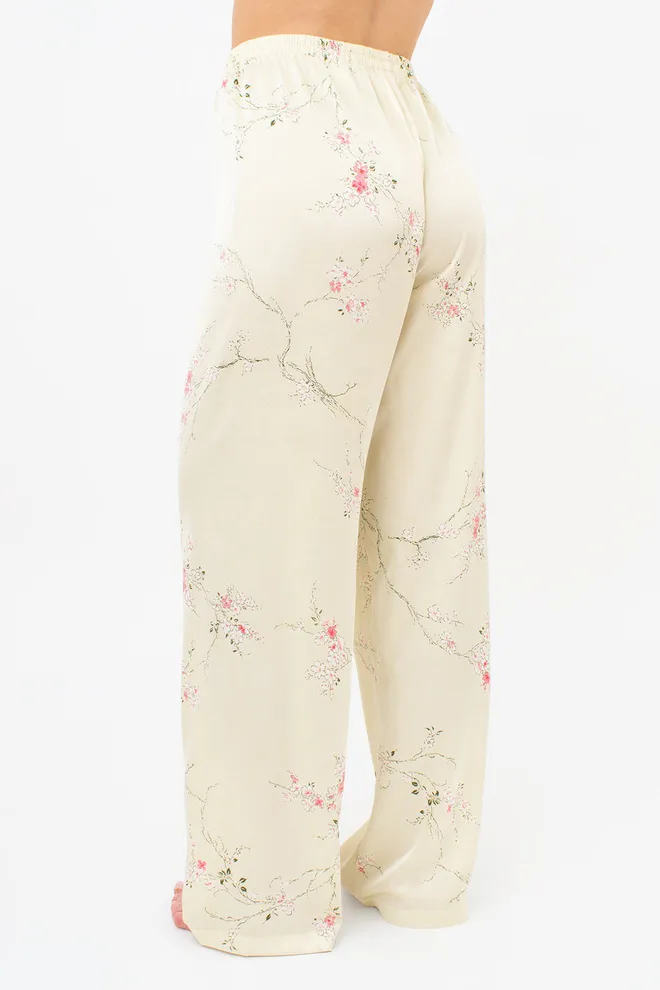 Шовкова піжама з квітковим малюнком майка та штани SAKURA 5007/050 Giulia (light yellow), жовтий