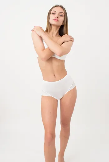 Женские высокие трусы слипы Allegra 2301/20 Giulia (whisper white) Женские высокие трусы слипы Allegra 2301/20 Giulia (whisper white)