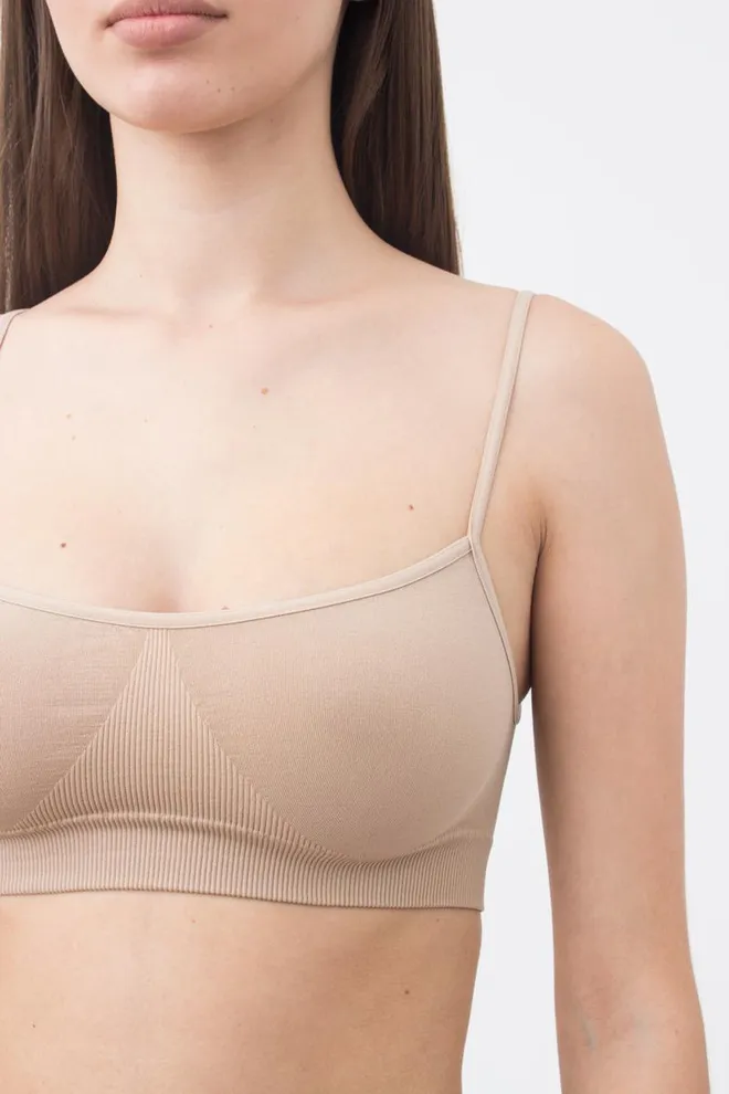 Бесшовный топ на тонких бретелях Brassiere Giulia (naturale)