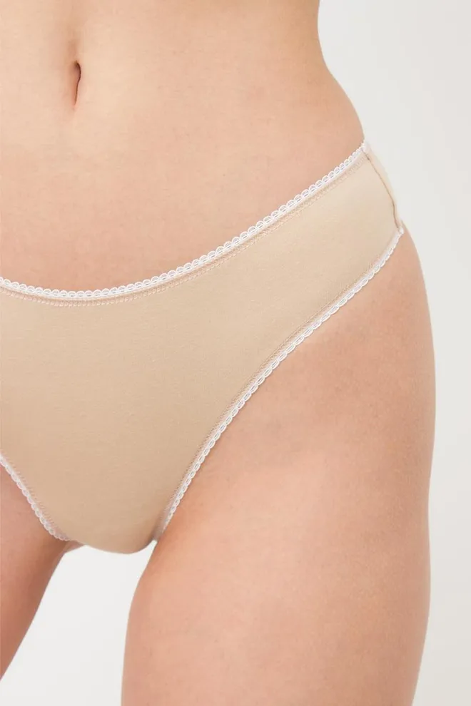 Жіночі бавовняні трусики стрінг Basic 2102/60 Giulia (beige)