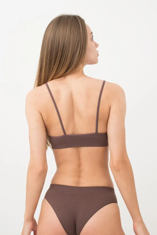 Безшовний топ в рубчик на тонких бретелях CAMI TOP RIB Giulia (deep taupe), коричневий