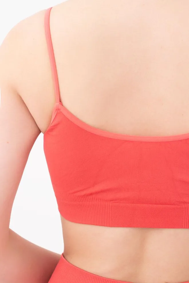 Безшовний топ на тонких бретелях Cami top Giulia (burnt coral)