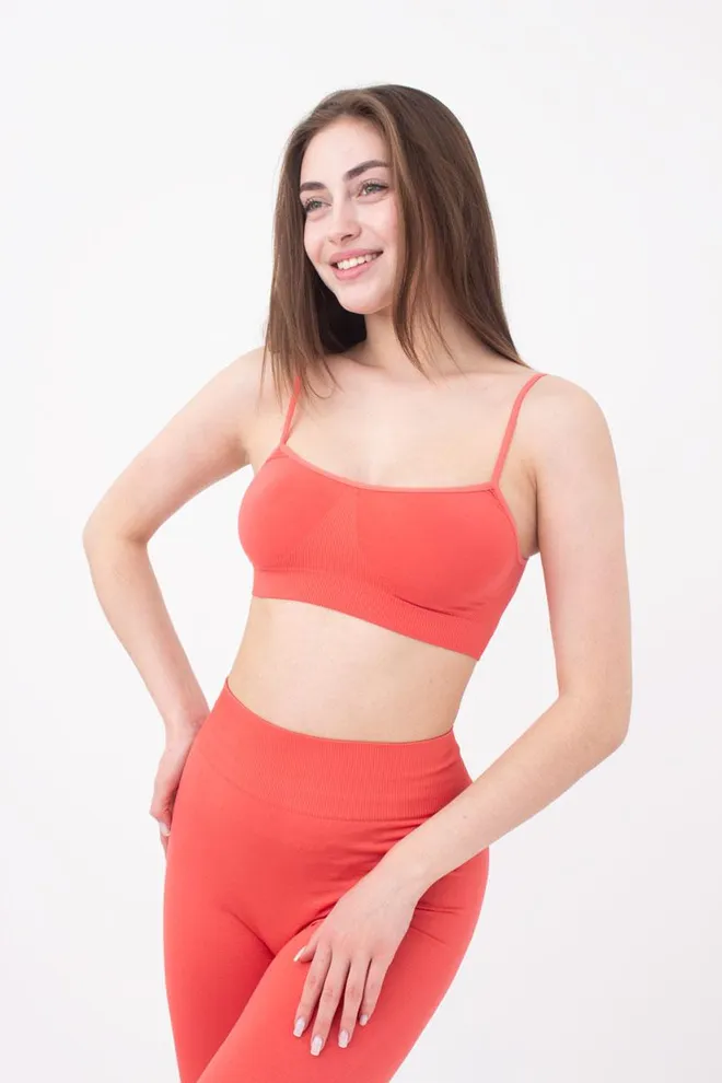Безшовний топ на тонких бретелях Cami top Giulia (burnt coral)