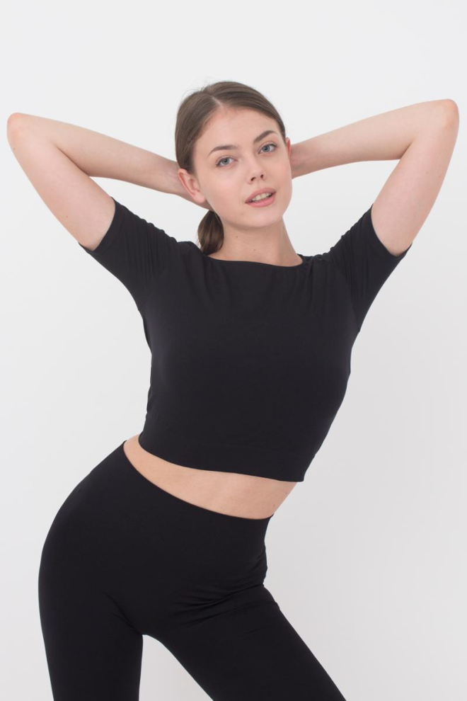 Топ з коротким рукавом та круглим вирізом Crop t-shirt Giulia (nero), чорний