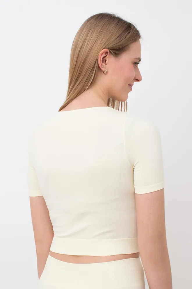 Топ з коротким рукавом та круглим вирізом Crop t-shirt Giulia (vanilla), жовтий