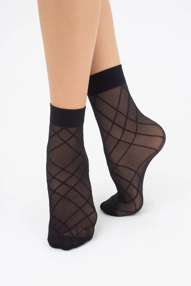 Носки женские капроновые с геометрическим рисунком DN 04 Giulia (nero)