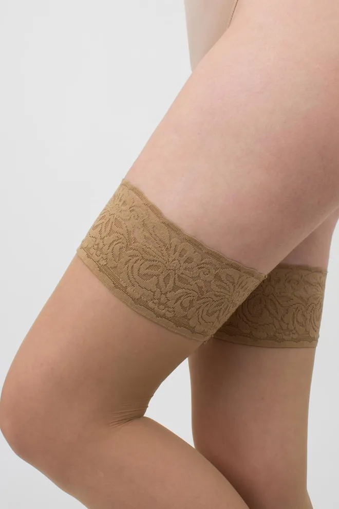 Панчохи на силіконовій резинці Emotion 20 den Giulia (daino)