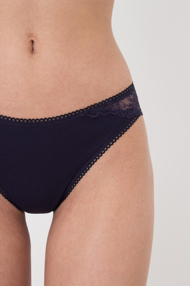 Женские кружевные трусики бразилиана Elegant 2204/61 Giulia (navy) Женские кружевные трусики бразилиана Elegant 2204/61 Giulia (navy)