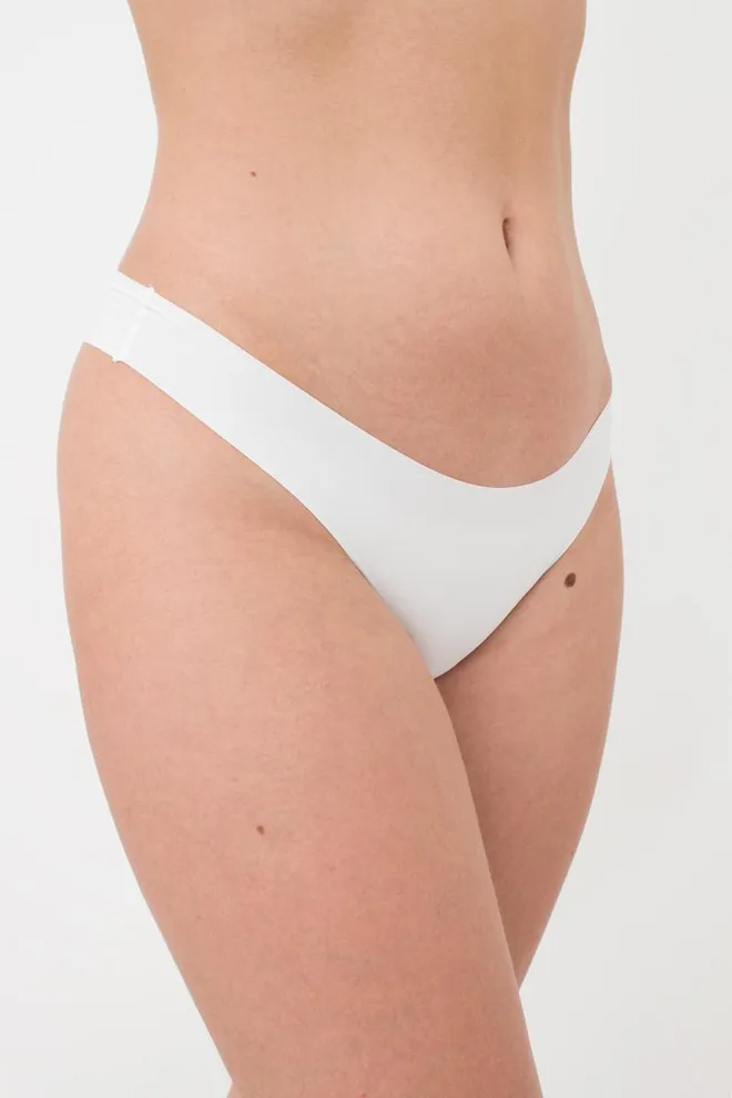 Жіночі труси стринги безшовні L5132br-m Giulia (білий)