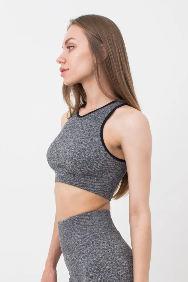 Бесшовный топ в рубчик на широких бретелях Halter Top Rib Melange Giulia (black), черный