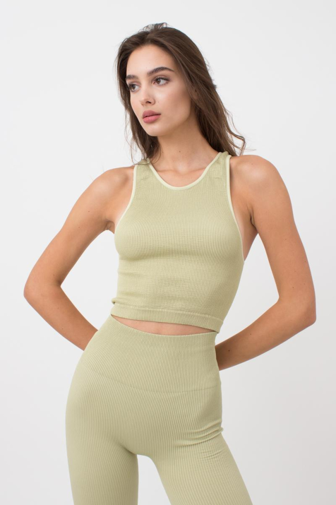 Бесшовный топ в рубчик на широких бретелях Halter top rib Giulia (pale olive green), зеленый