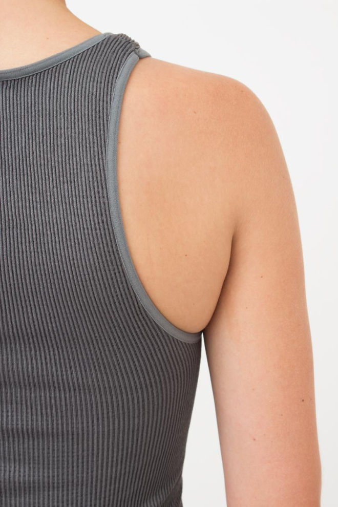 Бесшовный топ в рубчик на широких бретелях Halter top rib Giulia (poppy seed), серый