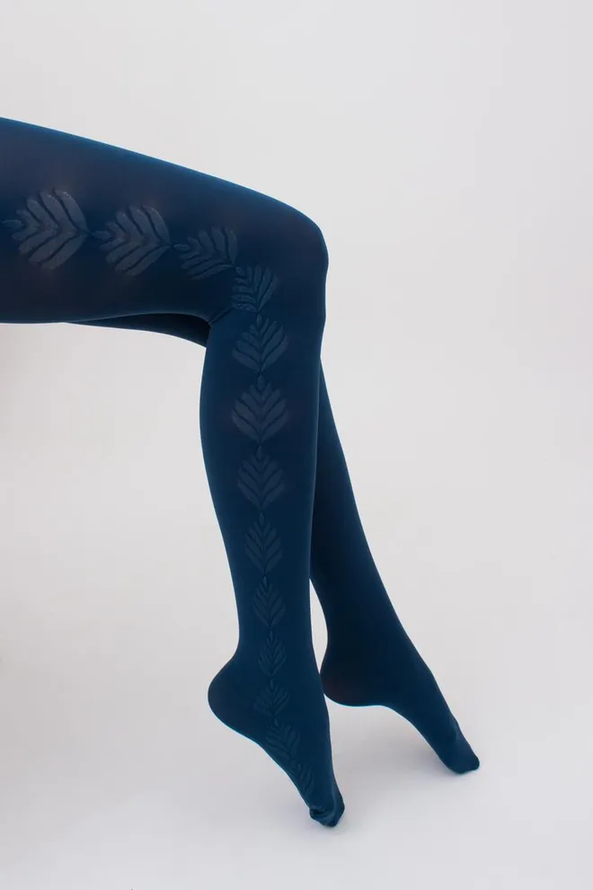 Колготки цветные с рисунком Helen 70 den model 2 Giulia (navy peony)