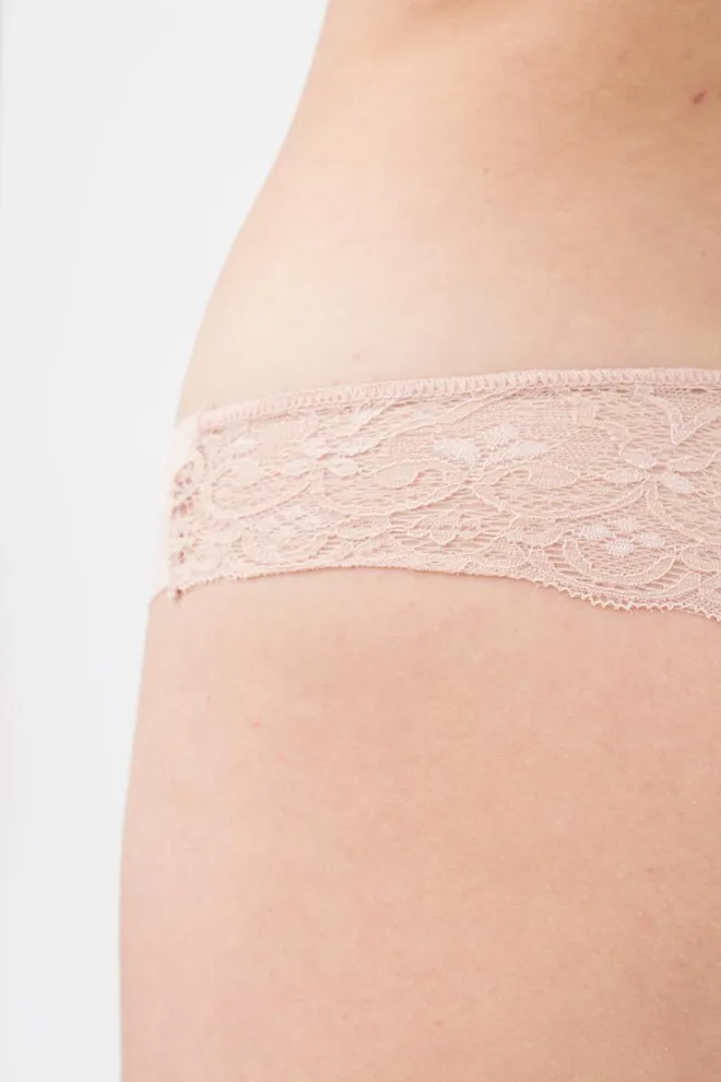 Жіночі мереживні труси бразиліана L5128b-m Giulia (бежевый)