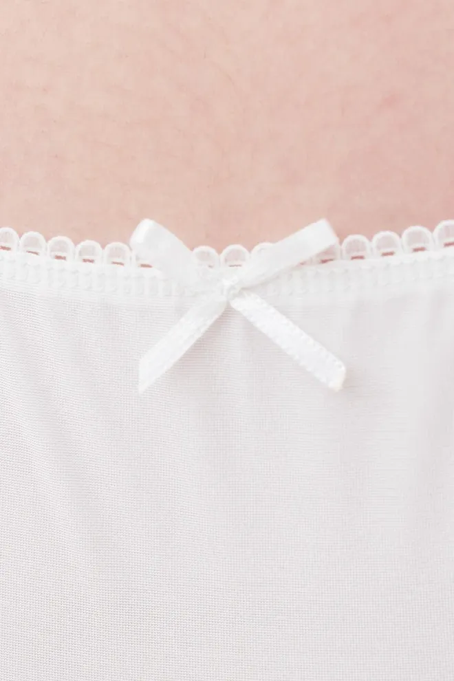 Кружевные трусы бразилиана Lara 2204/02 Giulia (whisper white)