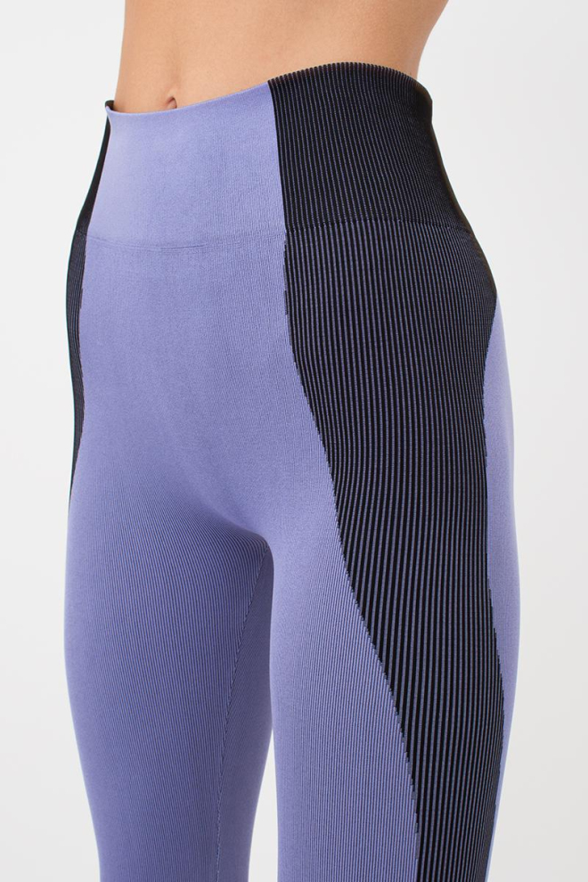 Спортивні легінси безшовні зі вставкою в рубчик LEGGINGS COLOR BLOCK Giulia (very peri), фіолетовий