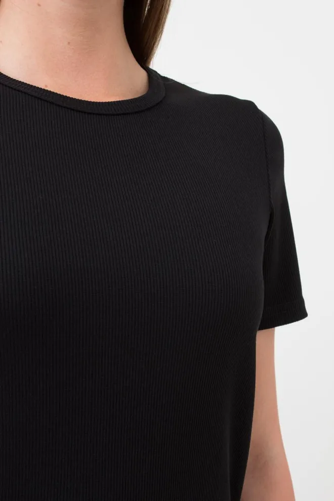 Футболка жіноча в рубчик Rib 4804/010 Giulia (black), чорний
