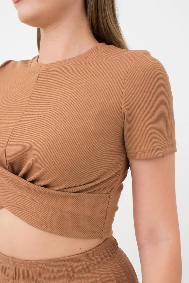 Топ в рубчик с переплетом Rib casual 4105/010 Giulia (cappuccino)