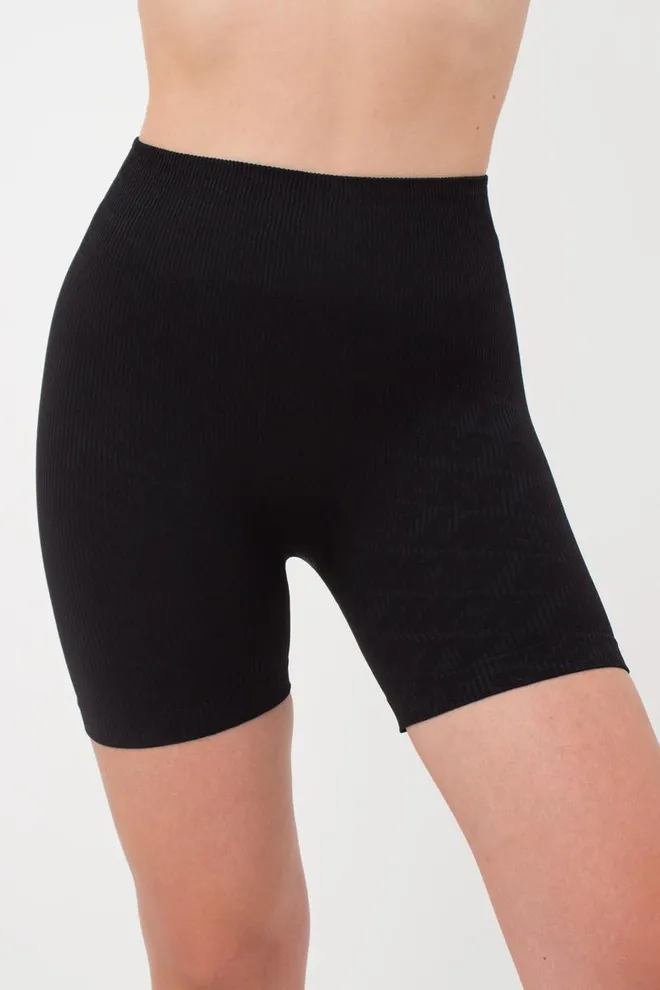 Шорты спортивные в рубчик Shorts rib wellness Giulia (black)