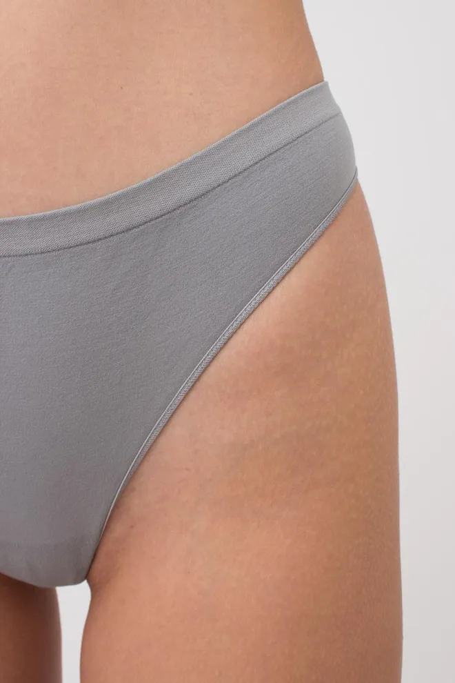 Жіночі безшовні труси стринги String briefs color Giulia (ultimate grey)