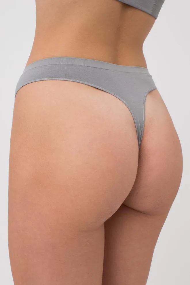Жіночі безшовні труси стринги String briefs color Giulia (ultimate grey)