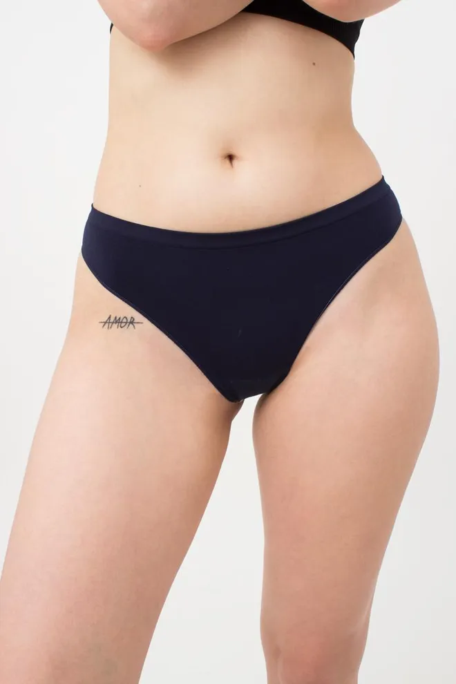 Жіночі безшовні труси стринги String briefs color Giulia (deep navy)