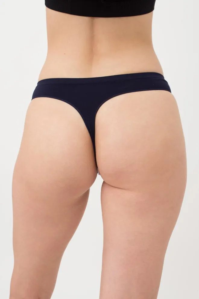 Жіночі безшовні труси стринги String briefs color Giulia (deep navy)