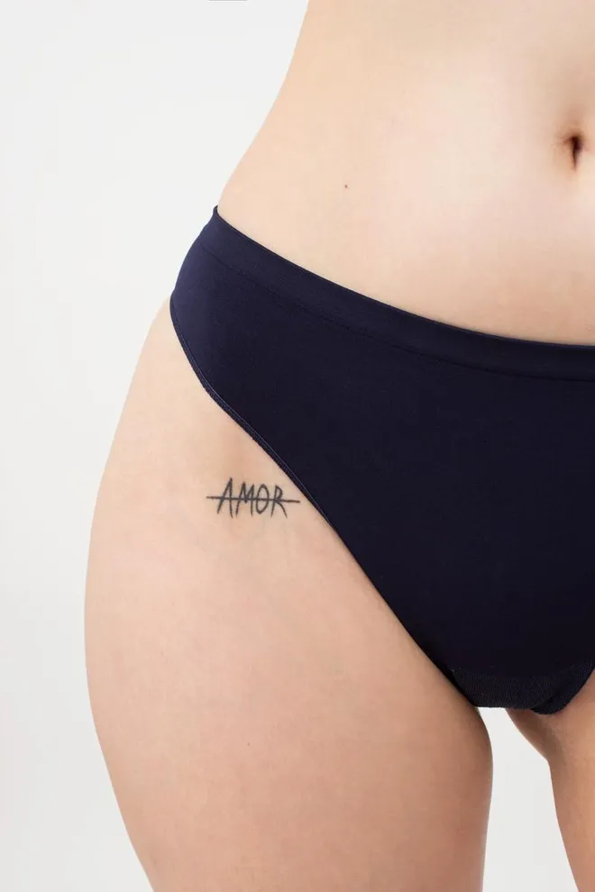 Жіночі безшовні труси стринги String briefs color Giulia (deep navy)