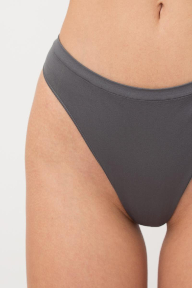 Жіночі безшовні труси стринги String briefs color Giulia (poppy seed), сірий