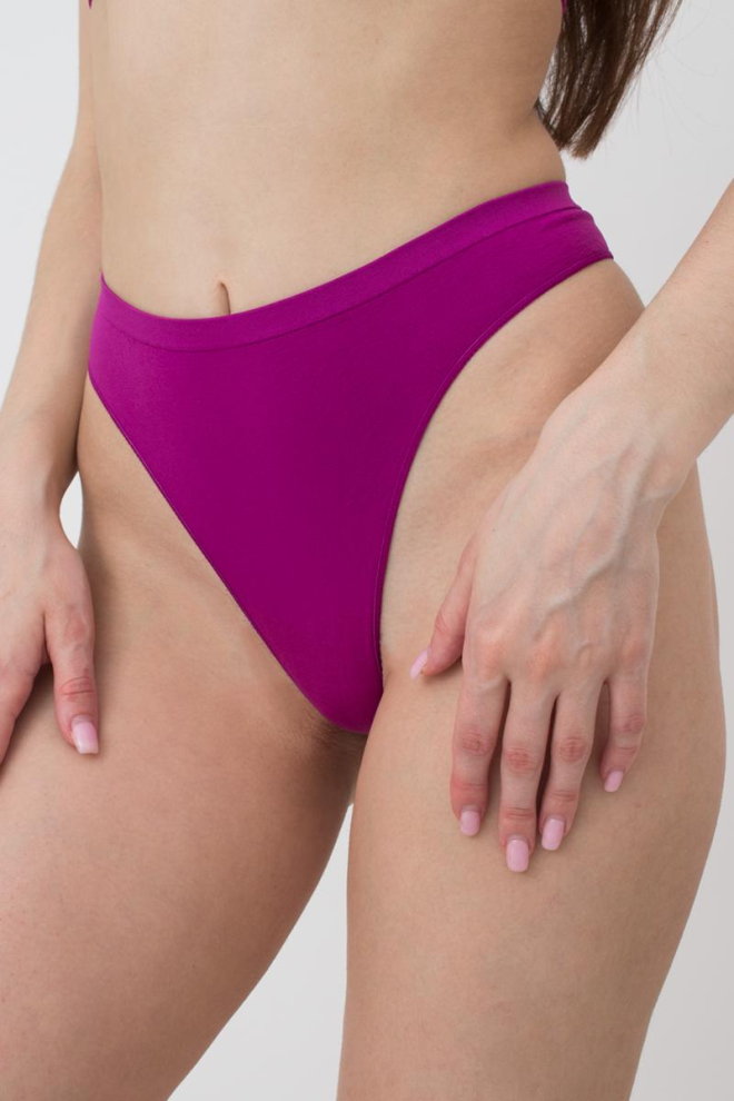 Жіночі безшовні труси стринги String briefs color Giulia (dahlia), фіолетовий